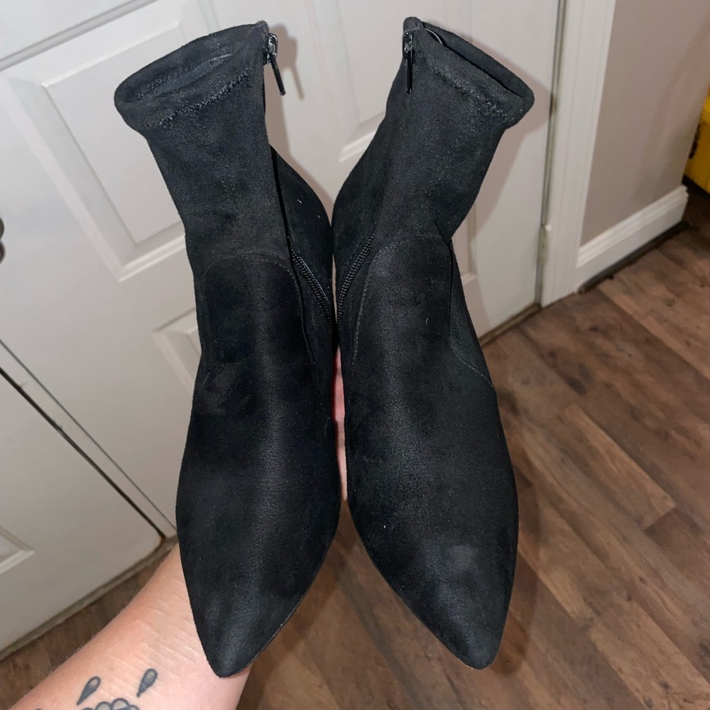 Suede ankle bootie